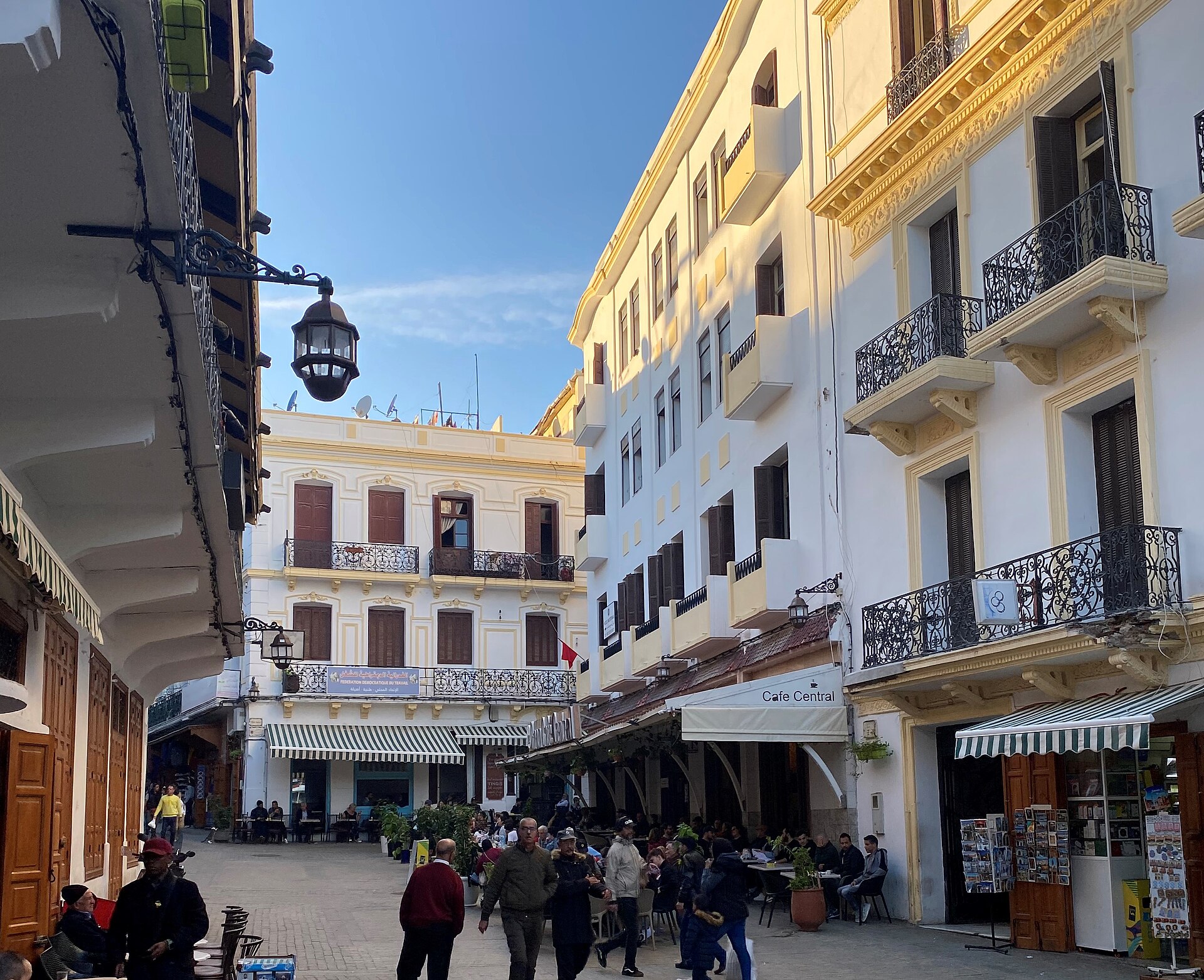 Tanger — Shine & History